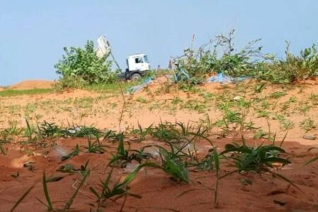 Konflikte im Sudan: „Ich habe gesehen, wie in Darfur Leichen in Massengräber geworfen wurden“