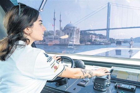Die erste Kapitänin in der Geschichte der Kent Lines sprach mit Milliyet: Wir schreiben das Jahr 2023, es ist zu spät