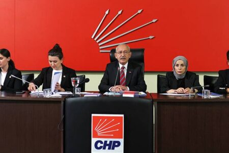 Yarkadaş: Die Zahl der Oppositionsmitglieder in der CHP-Parteiversammlung beträgt 26