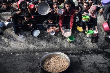 Israelischer Journalist Bar’el: „Mütter, die gerade in Gaza entbunden haben, können sich wegen des Hungers nicht um ihre Babys kümmern.“