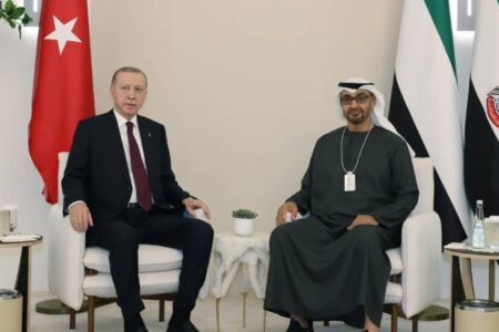 Präsident Erdoğan ist in den Vereinigten Arabischen Emiraten: Er traf sich mit Präsident Al Nahyan