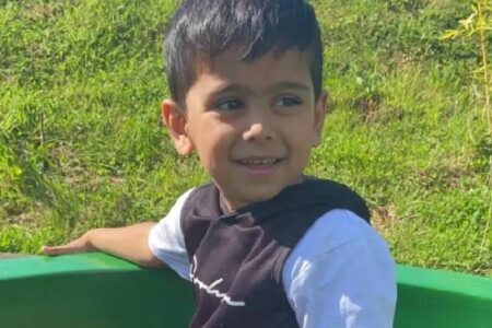 Ein 5-jähriges Kind, das mit der Diagnose einer Mandelentzündung nach Hause geschickt wurde, starb 8 Tage später.