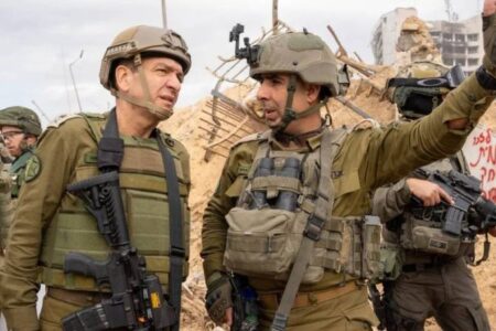 Der Chef des israelischen Militärgeheimdienstes, Aharon Haliva, trat zurück und verwies auf die Verantwortung für den Hamas-Angriff vom 7. Oktober