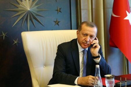 Glückwunschanruf von Erdoğan an Müsavat Dervişoğlu, den neuen Vorsitzenden der Yet-Partei