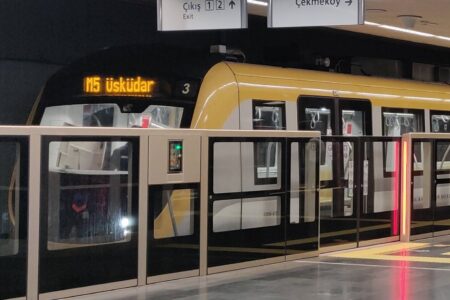Technische Störung in der U-Bahn Üsküdar-Samandıra